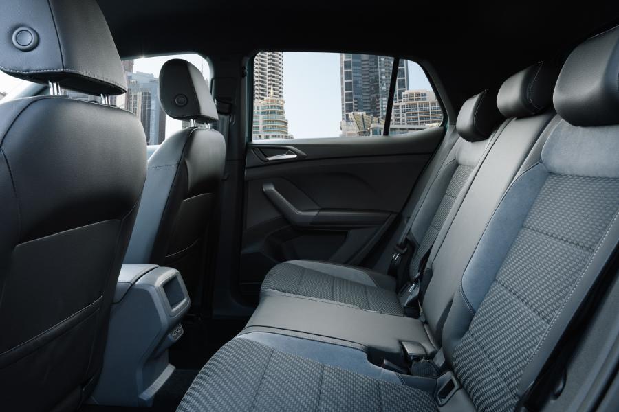 Интерьер Volkswagen T-Cross R-Line 2020 года  (AU) (фото 23 из 41)
